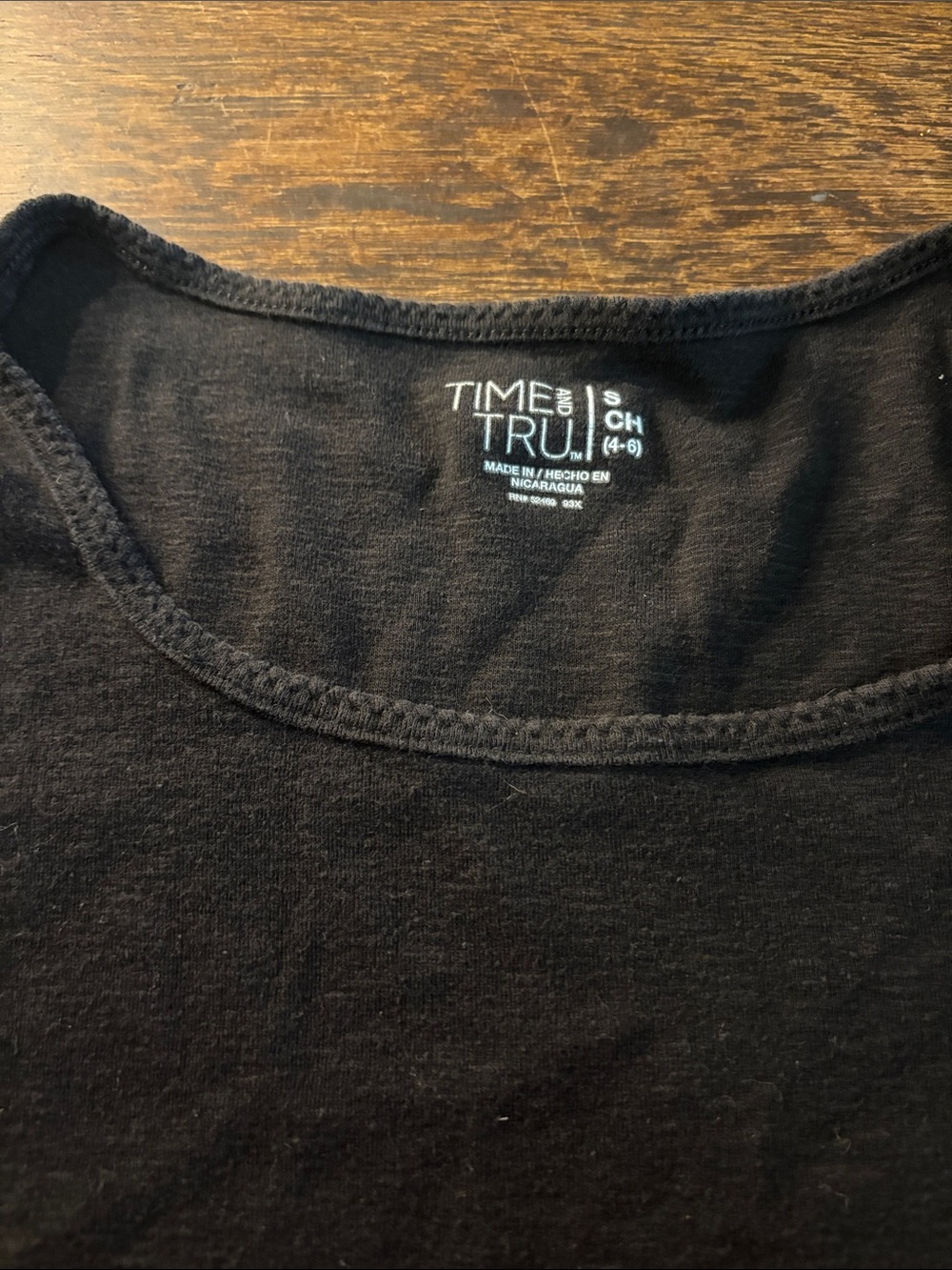 Time and Tru Black Short Sleeve Scoop Neck Top - Picture 2 of 2